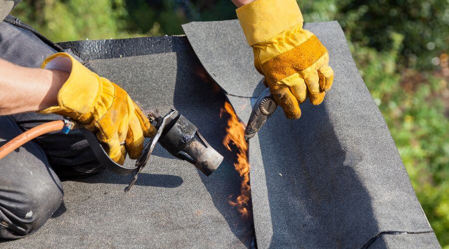 Expert Emergency Roof Repairs services in North Oxford, MA